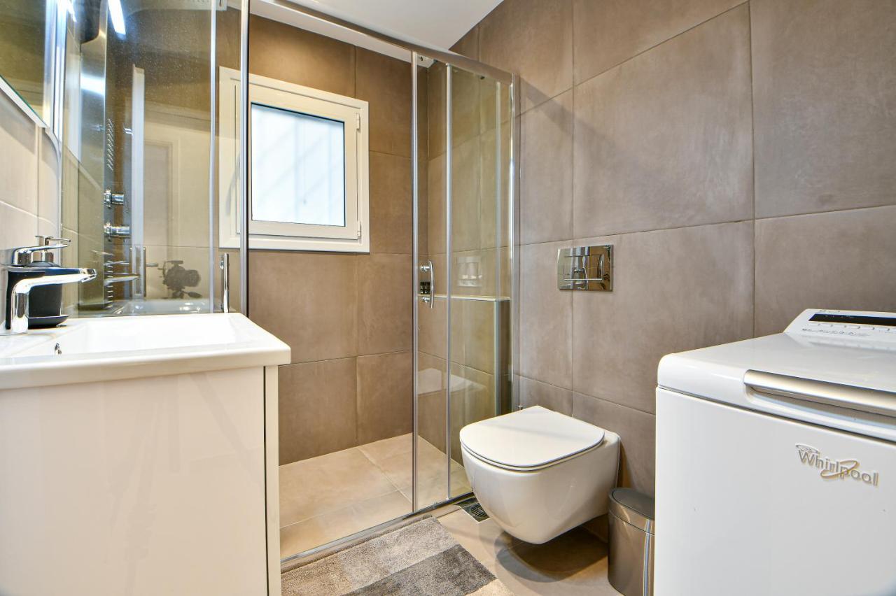 Boutique77 Luxury Apartment Atene Esterno foto